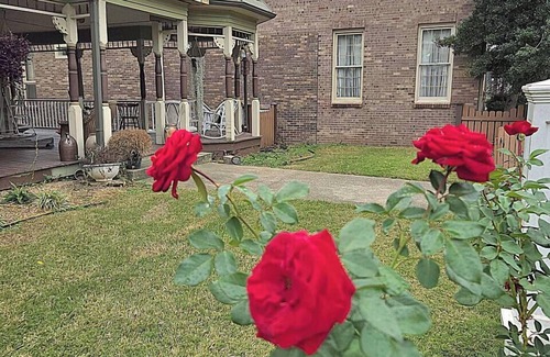 Talladega Apartment | Balcony View Aptmnt ~ 2nd Flr w/Private Entrance