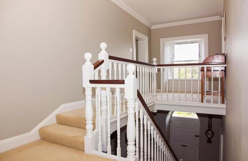 Brittas Bay Bed & Breakfast | Ballinclea House Bed and Breakfast