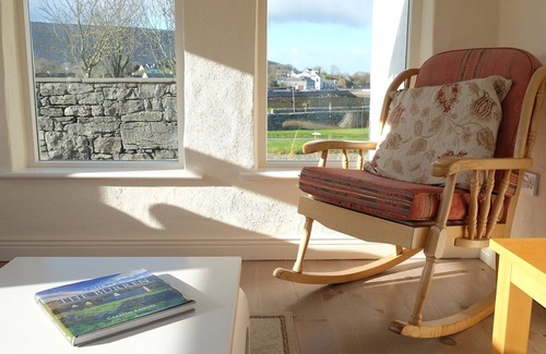 Ballyvaughan Cottage | Ballyvaughan Cottage No 6 - a bungalow that sleeps 7 guests in 3 bedrooms