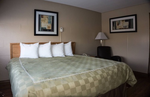 Red Lake Hotel | Balmer Hotel