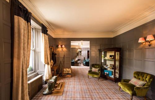 Ballater Hotel | Balmoral Arms