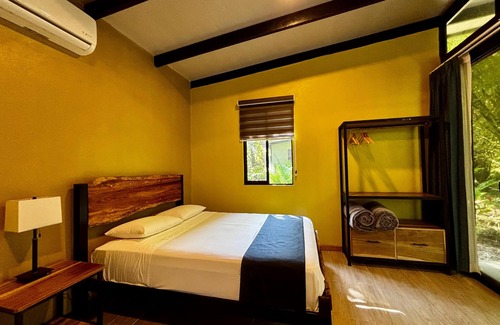 Las Horquetas Hotel | Bamboo River Lodge