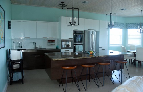 Green Turtle Cay House | Bananaquit - a Spectacular House Overlooking Bita Bay with pool.