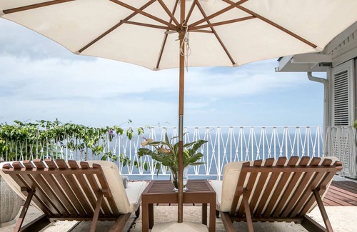 Soufriere Villa | Bananaquit House, large hillside Villa, Piton View - Direct from Owner