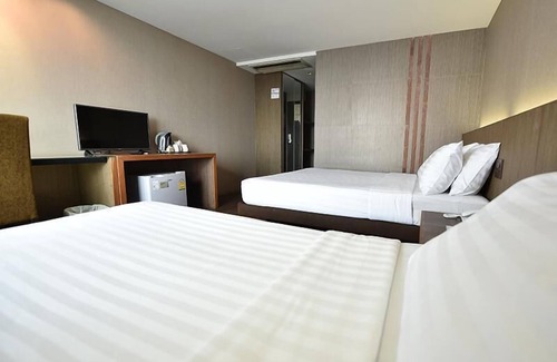Thanon Phetchaburi Hotel | Bangkok City Hotel