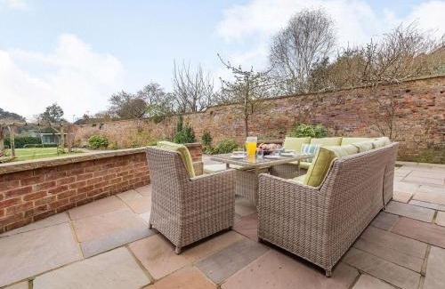 Newnham House | Bank House Apartment