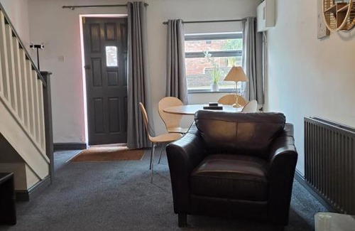 Forsbrook House | Bank Top Farm Cottages