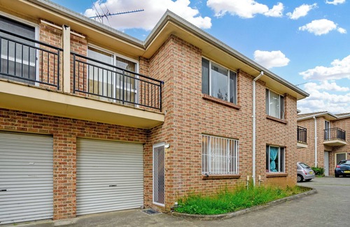 Bankstown House | Bankstown3br near train station
