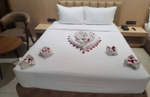 Titilagarh Hotel | Banmali Palace