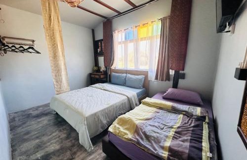 Khao Suan Kwang Villa | Bann Wayo