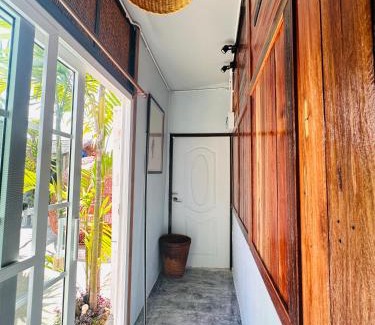Khao Suan Kwang Villa | Bann Wayo