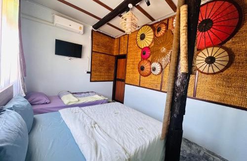 Khao Suan Kwang Villa | Bann Wayo