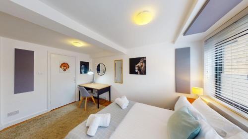 Oxford House | Bannister House