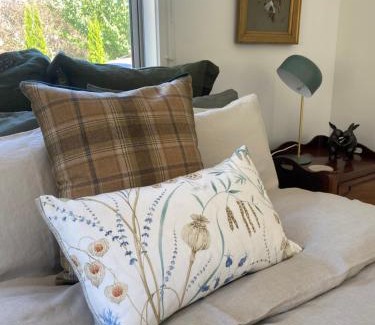 Lowburn House | Bannock Brae Vineyard Cottage