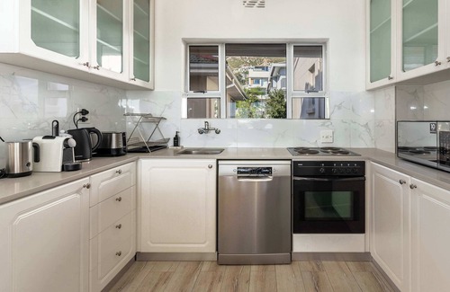 Fresnaye Apartment | Bantry Bay Pearl - Luxury Apt with Ocean Views