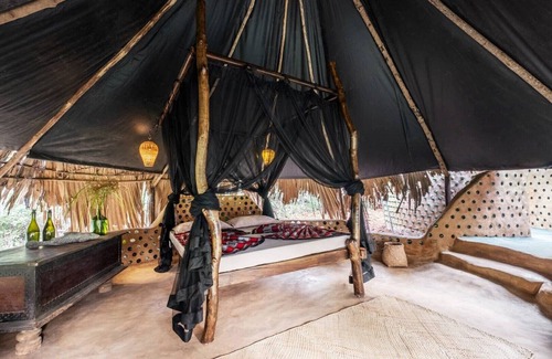 Hambegamuwa Cottage | Banyan Camp Huts Eco Retreat on Full Board Basis