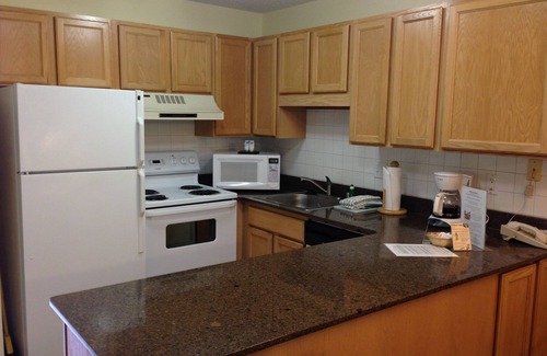 Nawiliwili Condo | Banyan Harbor - Your home away from home!
