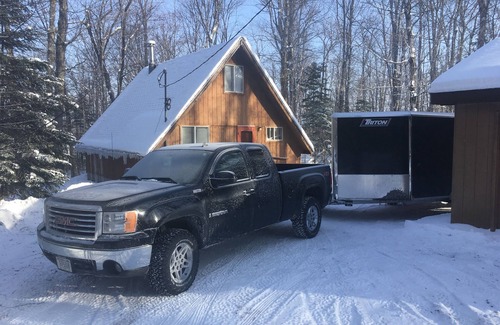 Michigamme House | Baraga County Beaufort Lake Cabin