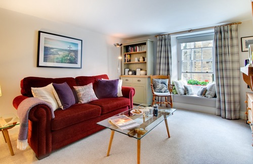 South Charlton Apartment | Barbican View, luxury Grade II listed apartment opposite Alnwick Castle