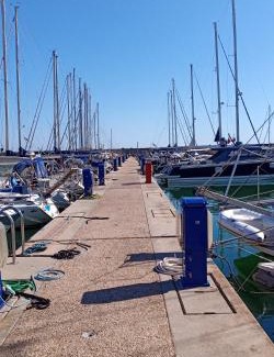 Quartiere XXXIII Lido di Ostia Ponente Boat Rental | BARCA Alto Livello
