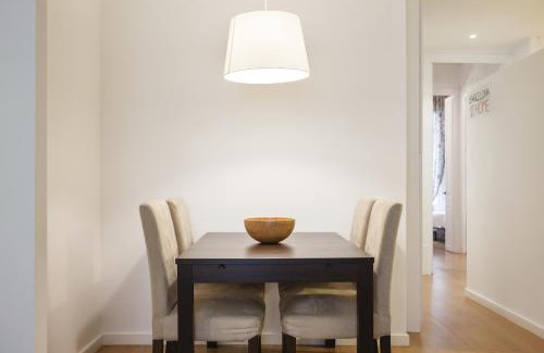 Sants Apartment | Barcelona Just Like Home