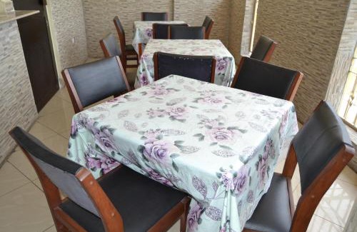 Bagamoyo Cabin | Barcelona Lodge