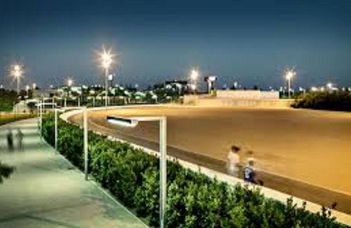 Viladecans Apartment | Barcelona-style airport