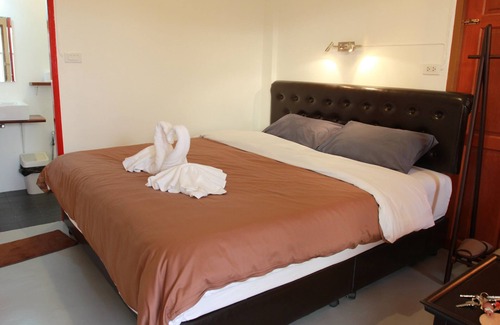 Chorakhe Bua Hotel | Barefeet Naturist Resort