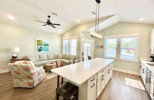Corolla Village Condo | Barefoot Bliss - Single Level Steps to the Beach