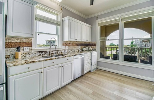 Fort Morgan House | Barefoot Gypsy - Pet Friendly Beach House