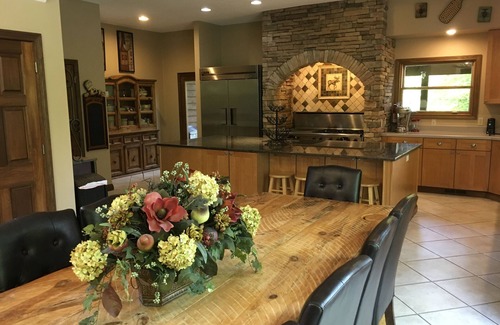 Big Creek House | Barefoot Landing -Best Dock on the lake, Hot Tub, Fire Pit, Game Room, 2 Kitchen
