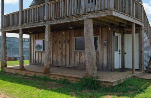 Minden Cabin | Barn 2 @ Yellow Rose Canyon