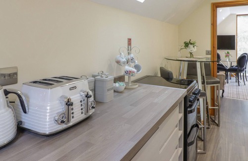 Nantgarw Apartment | BARN APARTMENT 4, romantic, luxury holiday cottage in Cardiff