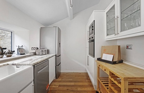 Bamburgh House | Barn Cottage - North East Escapes