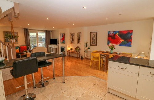 Newborough House | BARN END, 9 STAD CLYNNOG, pet friendly, with a garden in Newborough