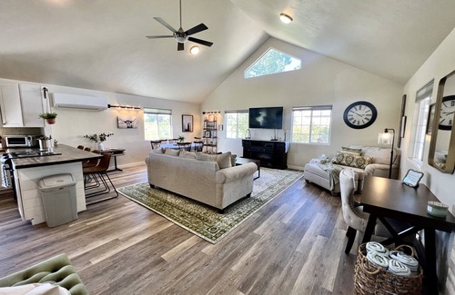 Clifton House | Barn house stay near Palisade, hot tub and views!
