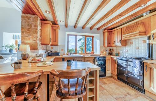Brampton House | Barn On The Wall