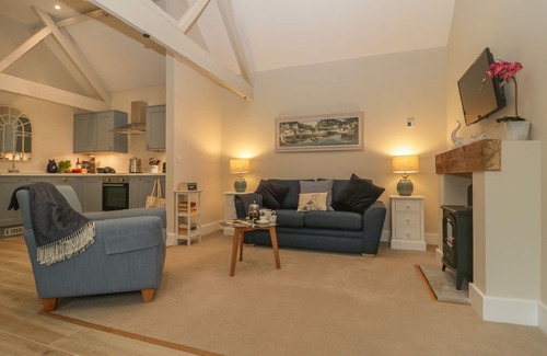 West Knoyle Cottage | BARN OWL COTTAGE, romantic, character holiday cottage in East Knoyle