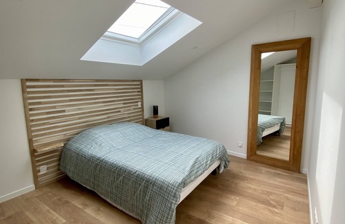 Saint-Andre-de-Cubzac House | Barn with spa / love room