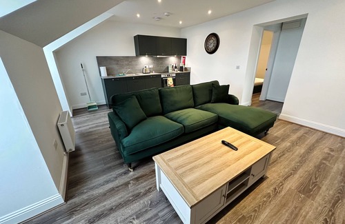 Dunfermline Apartment | Barnet House Serviced Apartments