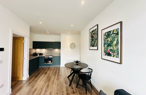 Dunfermline Apartment | Barnet House Serviced Apartments