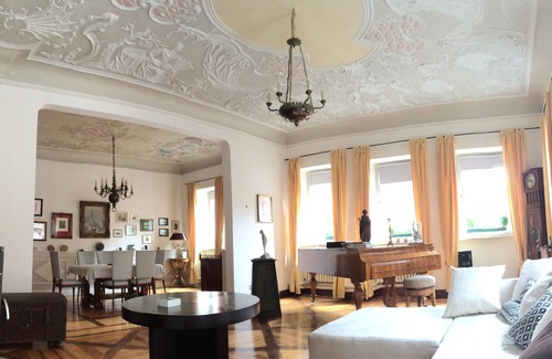 Volkach Apartment | Barocke Ferienwohung (150qm) in den Räumen des Weinhandel Palais Meissner