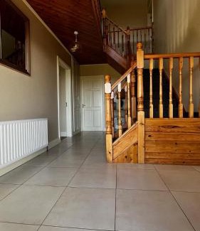 Dromineer House | BARR AN CHNOIC HOLIDAY LETTINGS