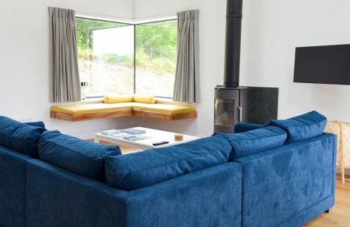 Ardfern House | Barrach