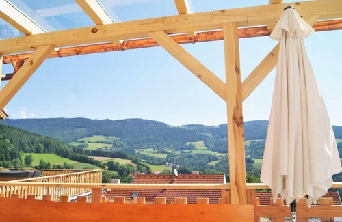 Poellauberg Ski Chalet | Barrierefreie Ferienwohnung, 2 Schlafzimmer - Feriendorf Pöllauberg