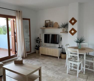 Los Gallos-Cerromolino Apartment | BARROSA CON ENCANTO, AC - WIFI - PARKING, Parejas y familias