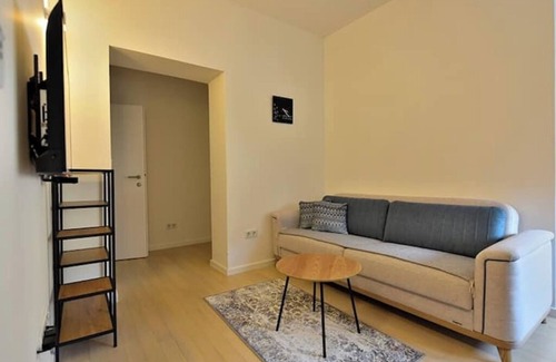 Old Town Apartment | BASC Modern 2