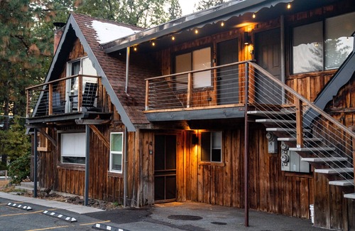 Mount Shasta Cabin | Basecamp Lodge - Cabin 6