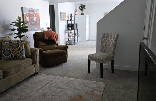 Midvale Apartment | Basement in Salt Lake City dining and living room accommodation for 3 people