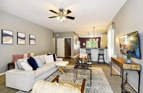 Richfield House | Basketball Court, Pickleball, Karaoke, 6 Beds